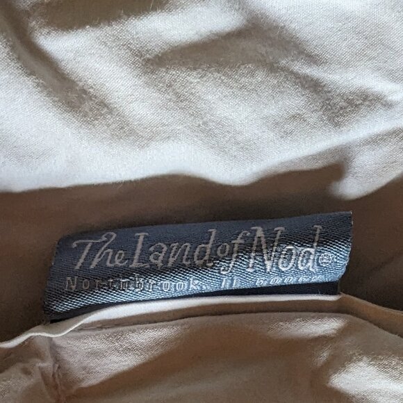 Land of Nod Duvet Insert - Picture 6 of 16